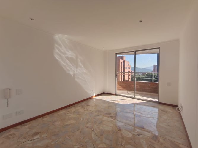 Apartamento de 3 alcobas en arriendo en Laureles, Medellín, 110 m² · foto 15 de 20
