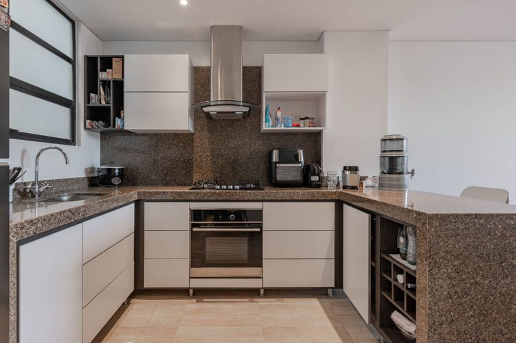 Apartamento de 1 alcoba en venta en Santa Barbara Occidental, Bogotá, 62 m² · foto 9 de 18