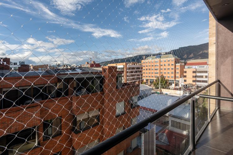 Apartamento de 1 alcoba en venta en Santa Barbara Occidental, Bogotá, 62 m² · foto 16 de 18
