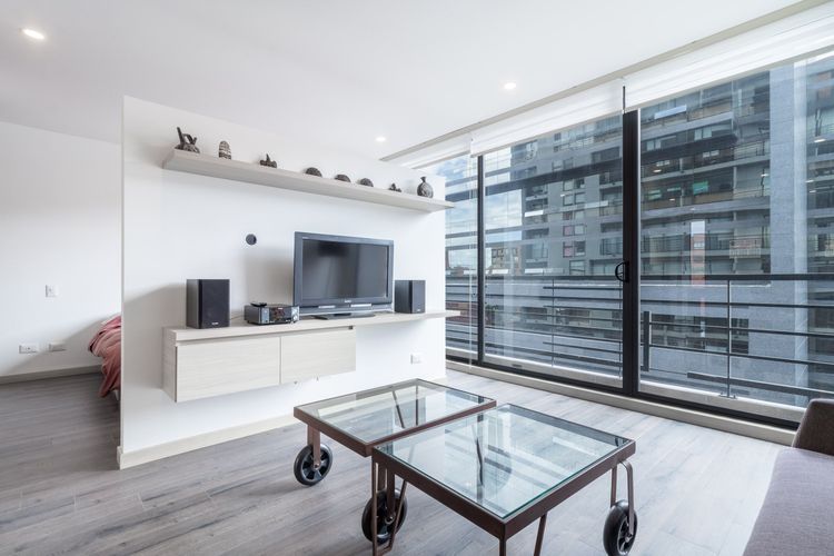 Apartamento de 1 alcoba en venta en Santa Barbara Oriental, Bogotá, 55 m² · foto 2 de 16