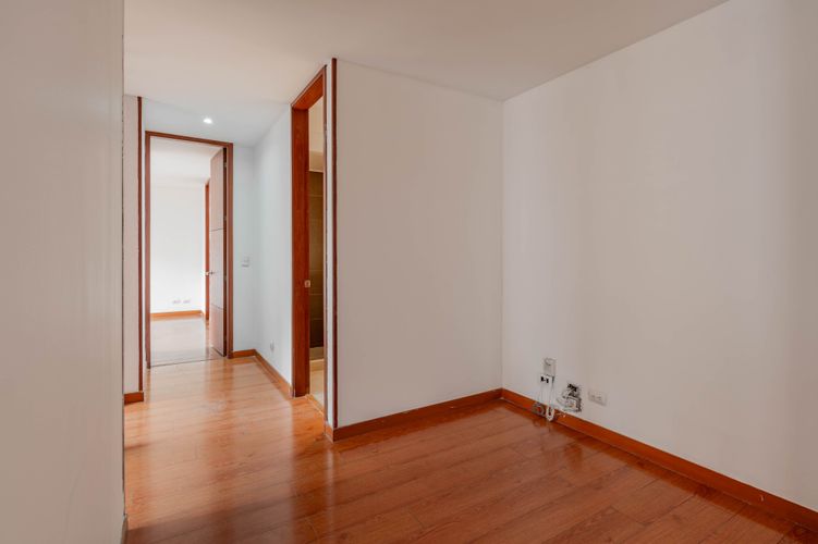 Apartamento de 3 alcobas en venta en Colina Campestre, Bogotá, 90 m² · foto 8 de 20