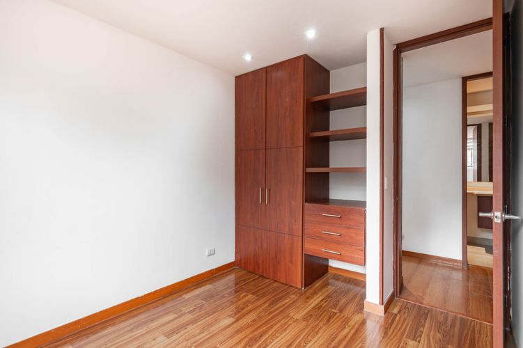 Apartamento de 3 alcobas en venta en Colina Campestre, Bogotá, 90 m² · foto 13 de 20