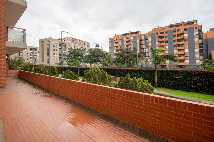Apartamento de 3 alcobas en venta en Colina Campestre, Bogotá, 90 m² · foto 15 de 20