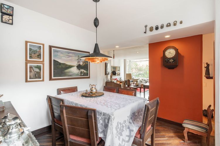 Apartamento de 8 alcobas en arriendo en Quinta Camacho, Bogotá, 291 m² · foto 8 de 20