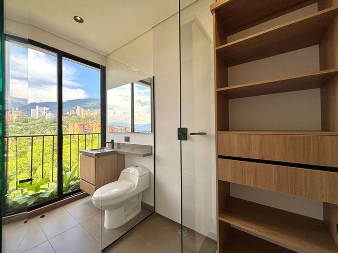 Apartamento de 2 alcobas en venta en Alto De Misael, Envigado, 101 m² · foto 13 de 19