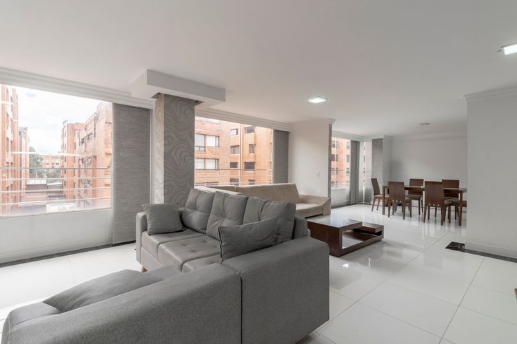 Apartamento de 5 alcobas en venta en Chico Norte, Bogotá, 266 m² · foto 3 de 20
