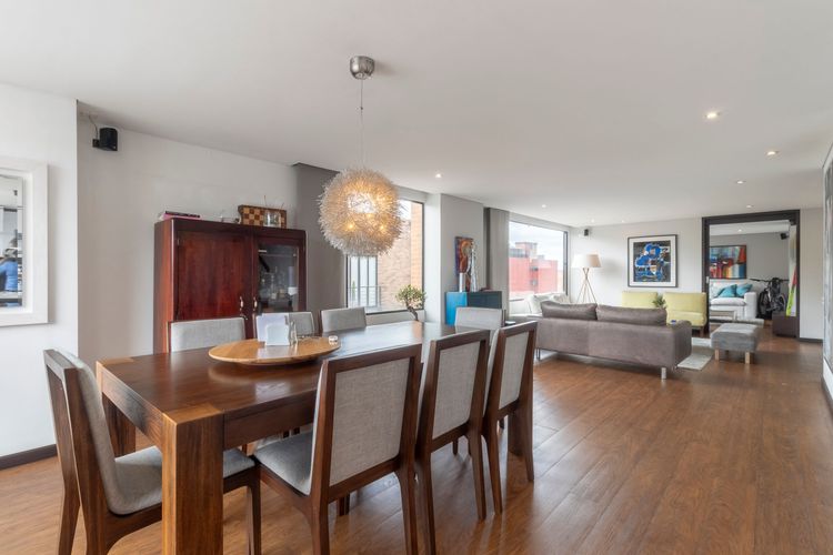 Apartamento de 3 alcobas en venta en Santa Paula, Bogotá, 252 m² · foto 4 de 20