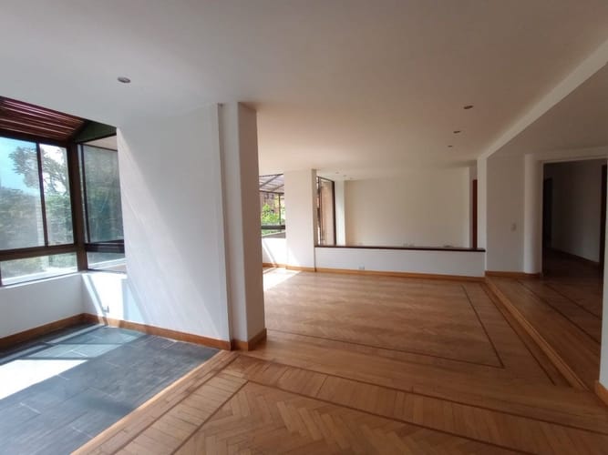 Apartamento de 3 alcobas en venta en Las Lomas No.1, Medellín, 190 m² · foto 4 de 14
