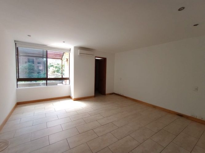 Apartamento de 3 alcobas en venta en Las Lomas No.1, Medellín, 190 m² · foto 7 de 14