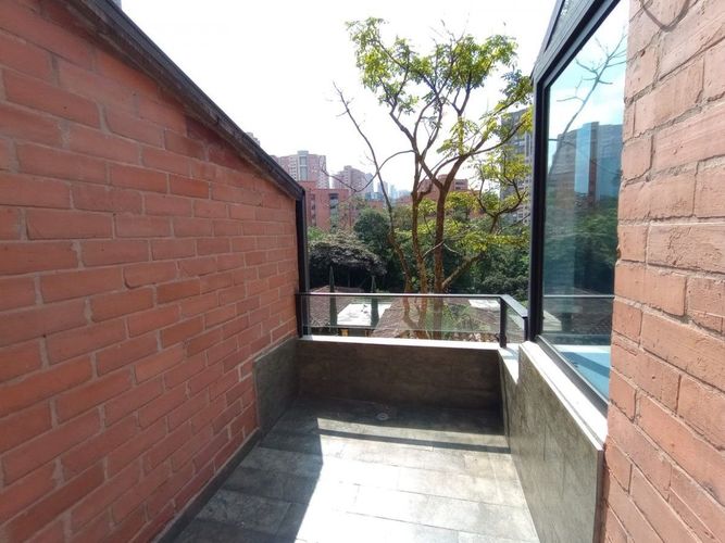 Apartamento de 3 alcobas en venta en Las Lomas No.1, Medellín, 190 m² · foto 12 de 14