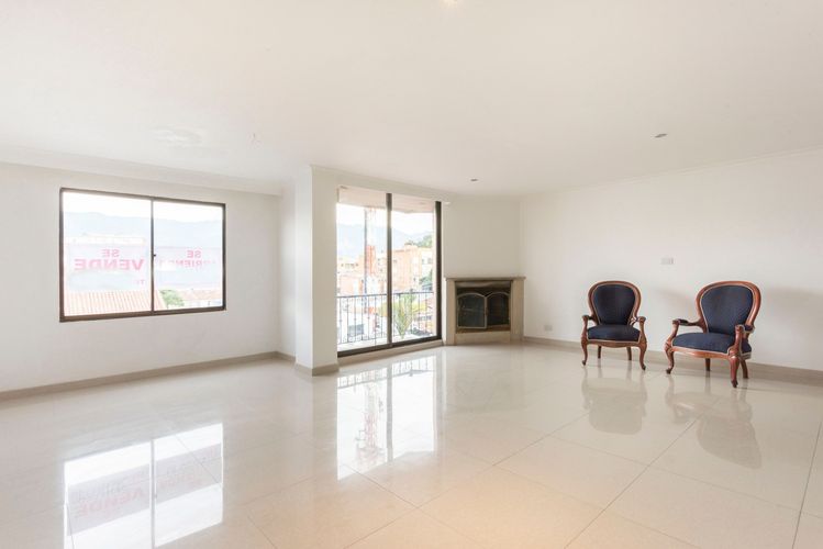 Apartamento de 4 alcobas en venta en El Contador, Bogotá, 177 m² · foto 2 de 20