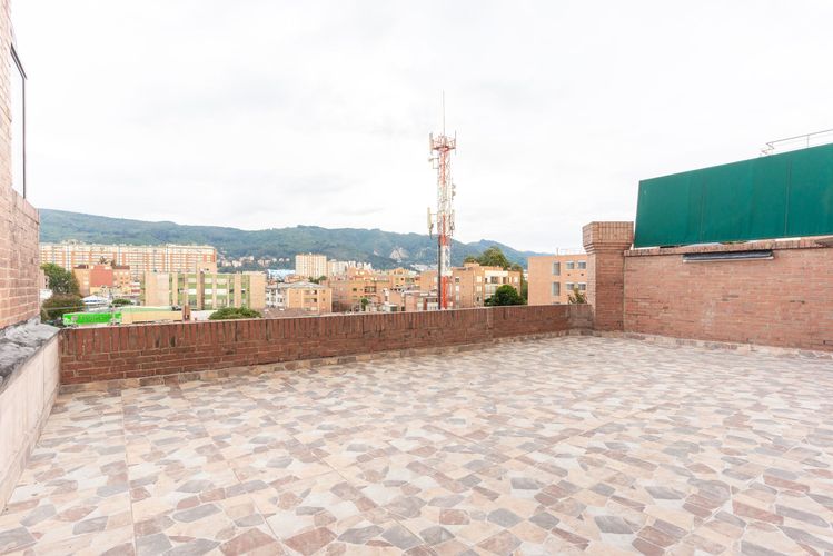 Apartamento de 4 alcobas en venta en El Contador, Bogotá, 177 m² · foto 3 de 20