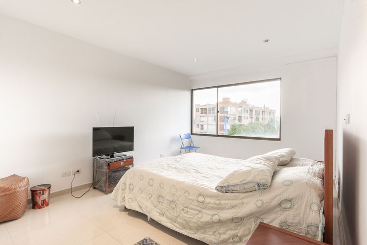 Apartamento de 4 alcobas en venta en El Contador, Bogotá, 177 m² · foto 17 de 20