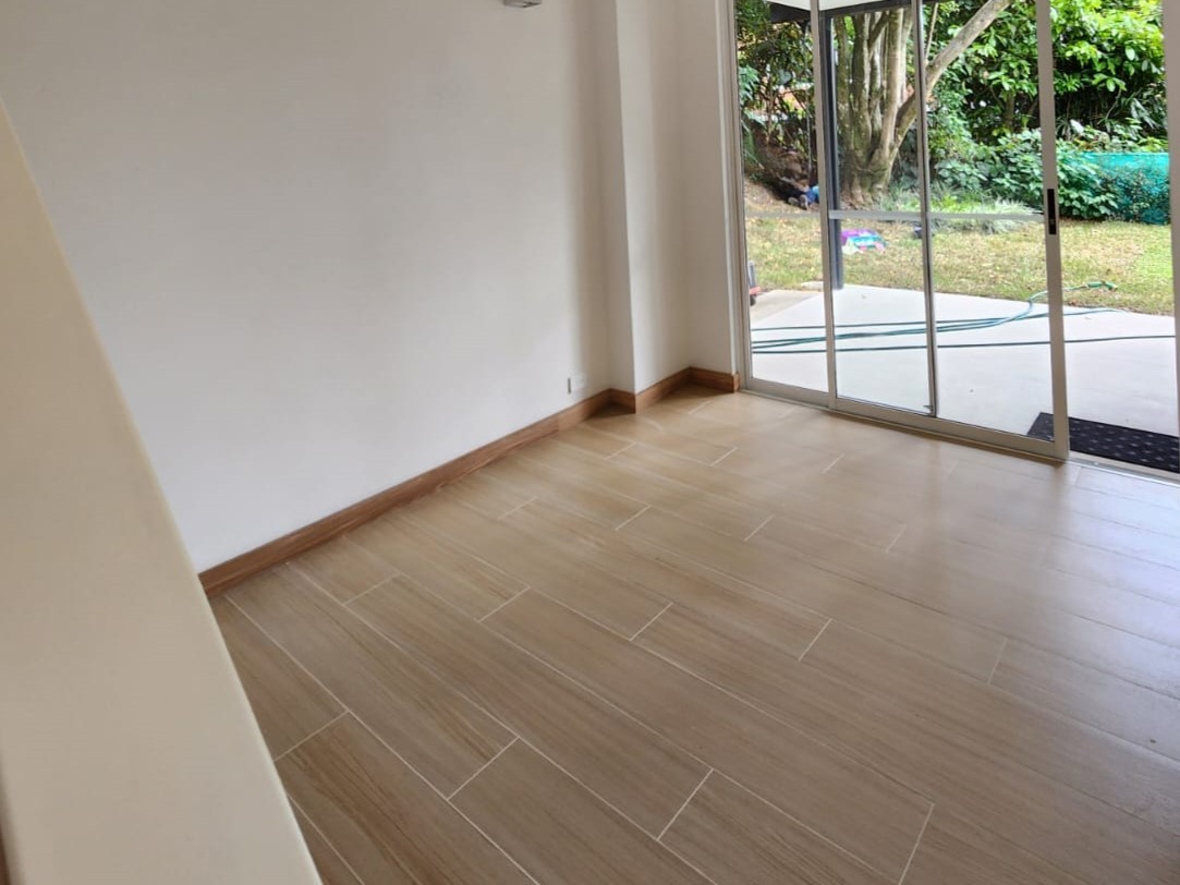 Casa en arriendo en El Poblado, Medellín · foto 2 de 19