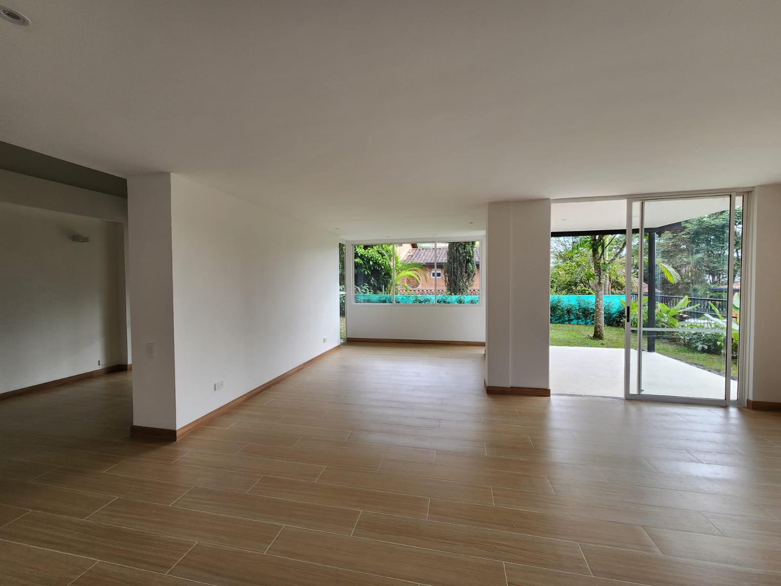 Casa en arriendo en El Poblado, Medellín · foto 12 de 19