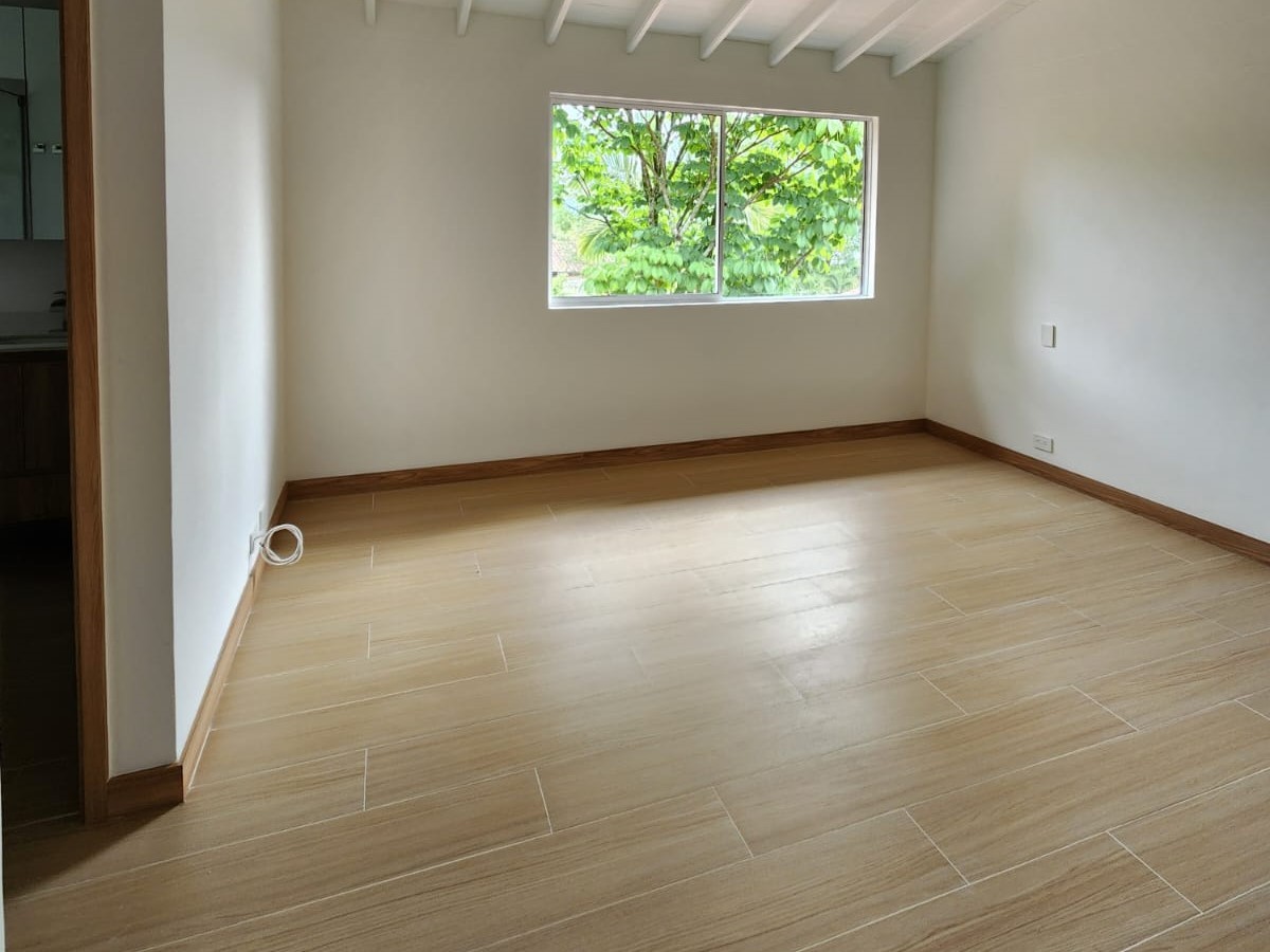 Casa en arriendo en El Poblado, Medellín · foto 7 de 19