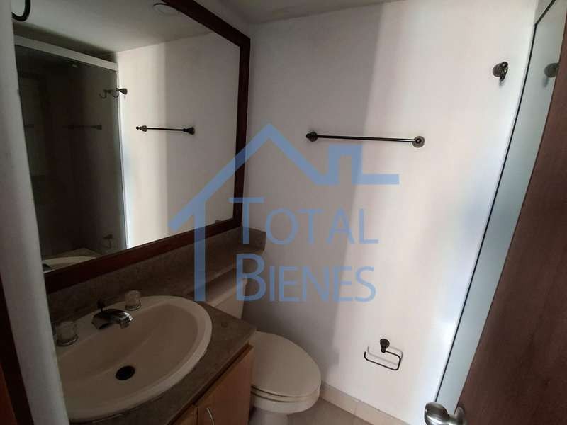 Apartamento en venta en El Poblado, Medellín · foto 10 de 23