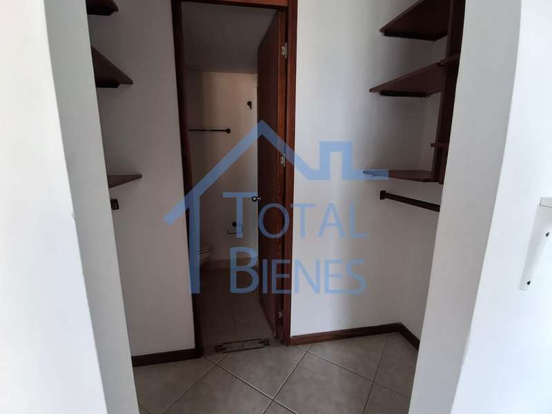 Apartamento en venta en El Poblado, Medellín · foto 20 de 23