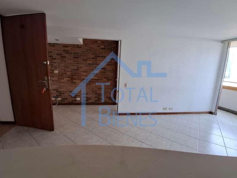 Apartamento en venta en El Poblado, Medellín · foto 14 de 23
