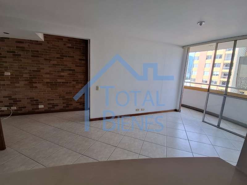 Apartamento en venta en El Poblado, Medellín · foto 15 de 23
