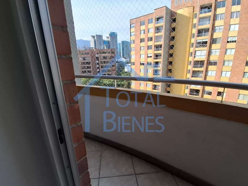 Apartamento en venta en El Poblado, Medellín · foto 19 de 23