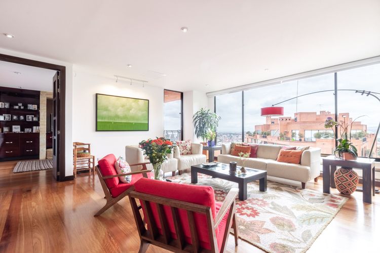 Apartamento de 4 alcobas en venta en Usaquen, Bogotá, 328 m² · foto 2 de 20