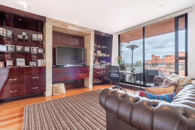 Apartamento de 4 alcobas en venta en Usaquen, Bogotá, 328 m² · foto 4 de 20