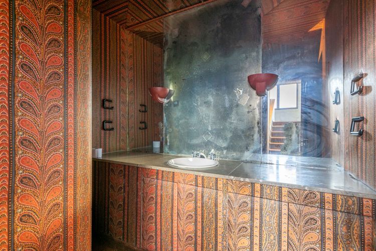 Casa de 4 alcobas en venta en Los Rosales, Bogotá, 737 m² · foto 3 de 9