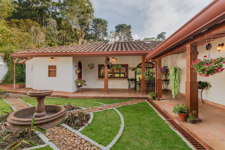 Casa de 3 alcobas en venta en Las Palmas, Envigado, 500 m² · foto 2 de 17