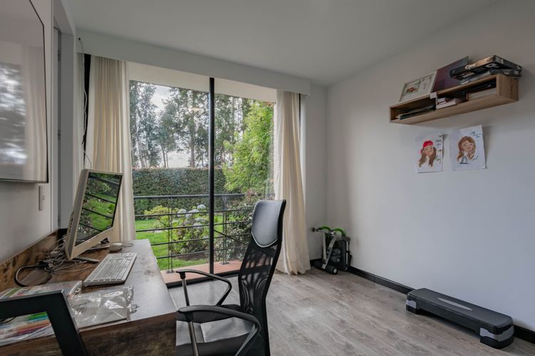 Casa de 4 alcobas en venta en Hatogrande, Sopó, 283 m² · foto 13 de 20