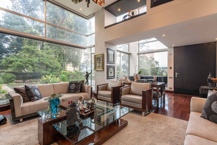 Casa de 6 alcobas en venta en Sotileza, Bogotá, 459 m² · foto 3 de 20