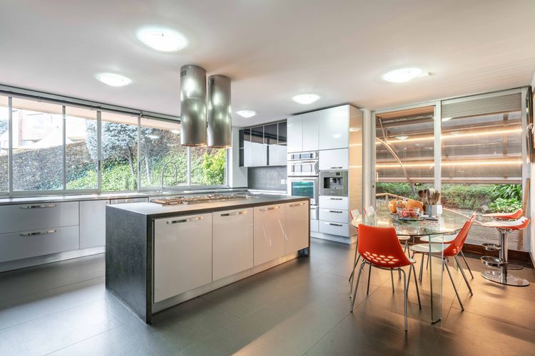 Casa de 6 alcobas en venta en Sotileza, Bogotá, 459 m² · foto 9 de 20