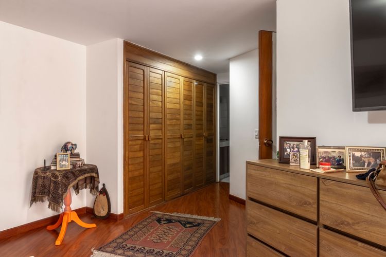 Apartamento de 3 alcobas en venta en Santa Paula, Bogotá, 147 m² · foto 17 de 20
