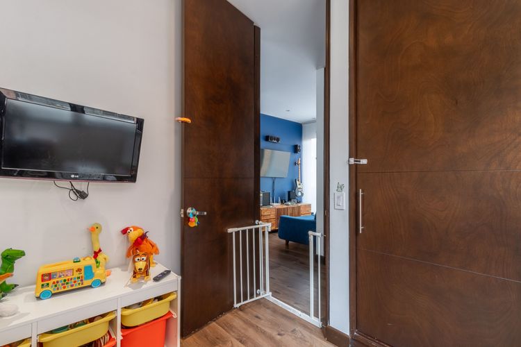Apartamento de 3 alcobas en venta en El Refugio, Bogotá, 130 m² · foto 15 de 20