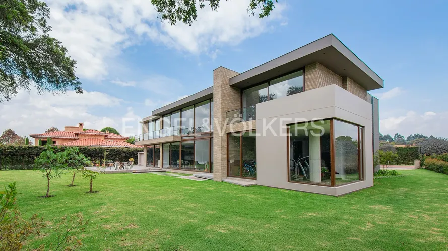 Casa de 4 alcobas en venta en Guaymaral, Bogotá, 539 m² · foto 21 de 22