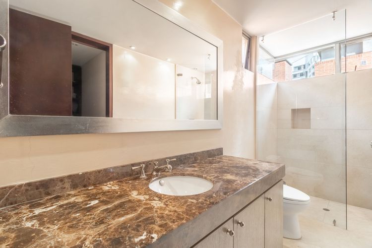 Casa de 3 alcobas en venta en Los Rosales, Bogotá, 482 m² · foto 18 de 20