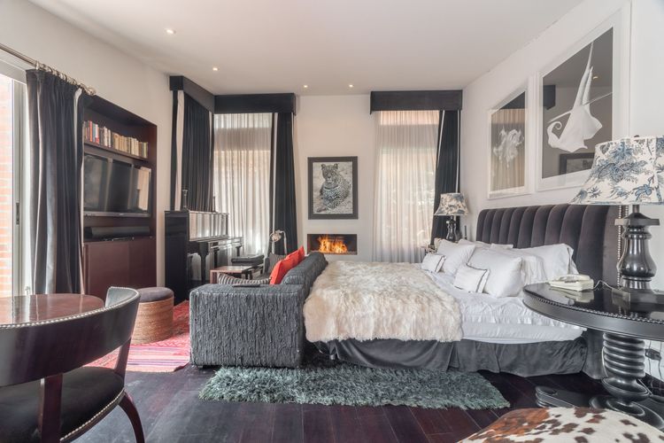 Casa de 3 alcobas en venta en Los Rosales, Bogotá, 482 m² · foto 20 de 20
