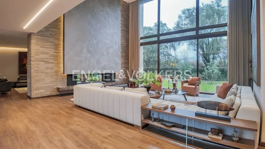 Casa de 4 alcobas en venta en Guaymaral, Bogotá, 539 m² · foto 4 de 22