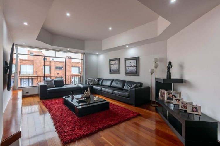 Apartamento de 5 alcobas en venta en San Patricio, Bogotá, 378 m² · foto 3 de 20