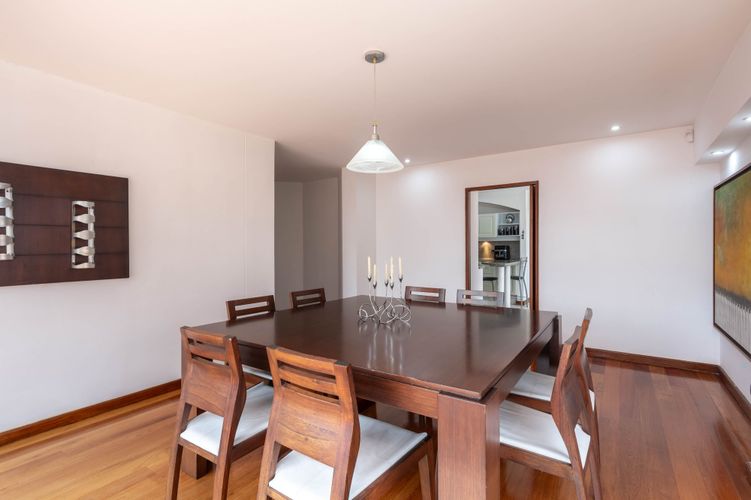 Apartamento de 5 alcobas en venta en San Patricio, Bogotá, 378 m² · foto 11 de 20