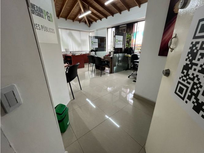 Oficina en arriendo en Conquistadores, Medellín, 35 m² · foto 4 de 14