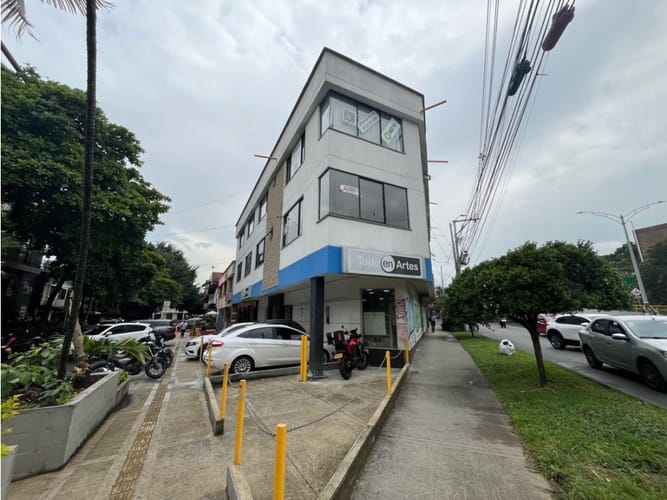 Oficina en arriendo en Conquistadores, Medellín, 35 m² · foto 13 de 14