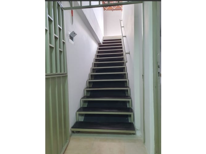 Bodega en arriendo en La Candelaria, Medellín, 218 m² · foto 5 de 12