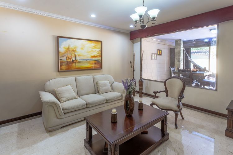 Casa de 5 alcobas en venta en El Poblado, Medellín, 267 m² · foto 7 de 20