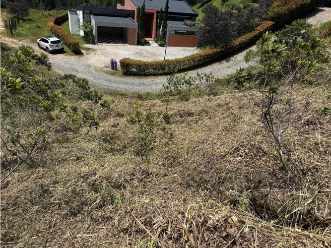 Lote en venta en Carrizales, Envigado, 1748 m² · foto 6 de 10