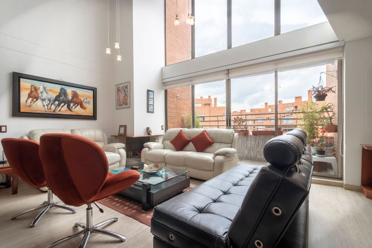 Apartamento de 4 alcobas en venta en Ciudad Salitre, Bogotá, 240 m² · foto 2 de 20