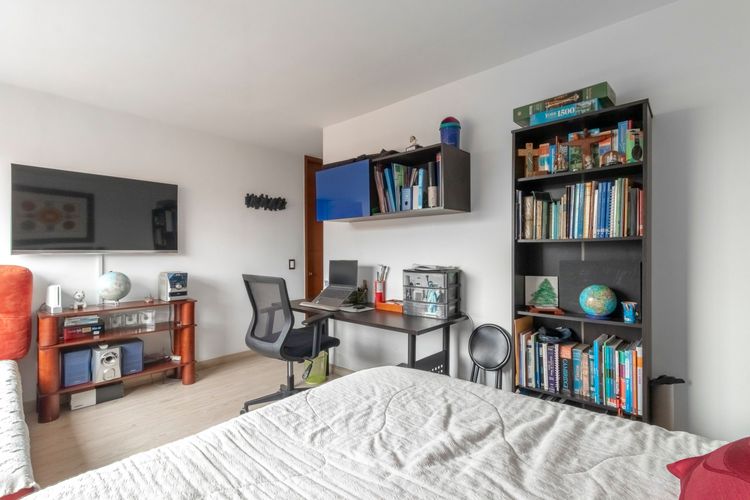 Apartamento de 4 alcobas en venta en Ciudad Salitre, Bogotá, 240 m² · foto 10 de 20