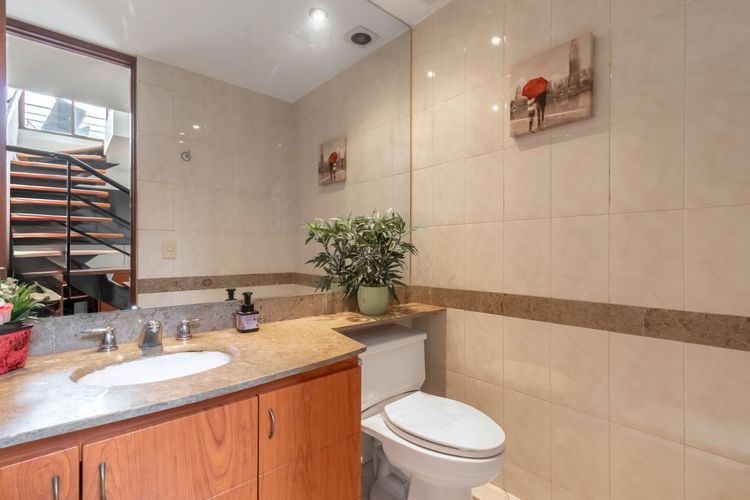 Apartamento de 4 alcobas en venta en Ciudad Salitre, Bogotá, 240 m² · foto 13 de 20