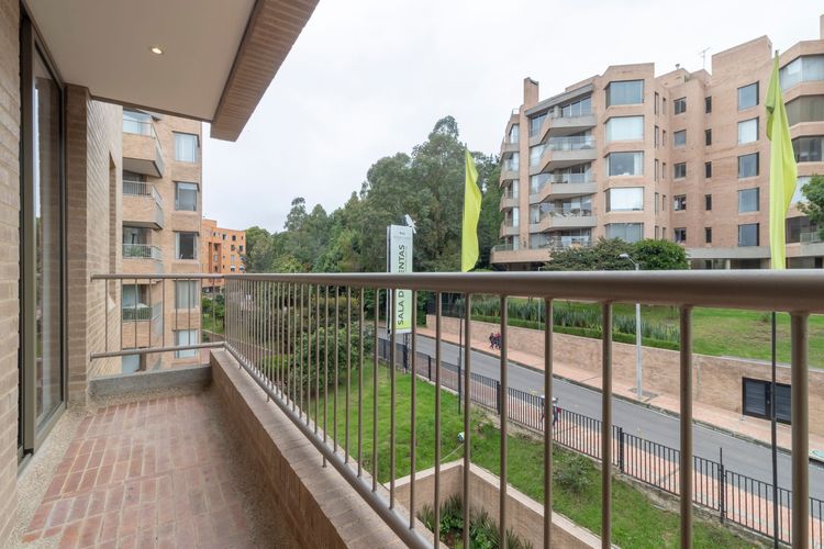 Apartamento de 3 alcobas en venta en Colinas De Suba, Bogotá, 177 m² · foto 10 de 20