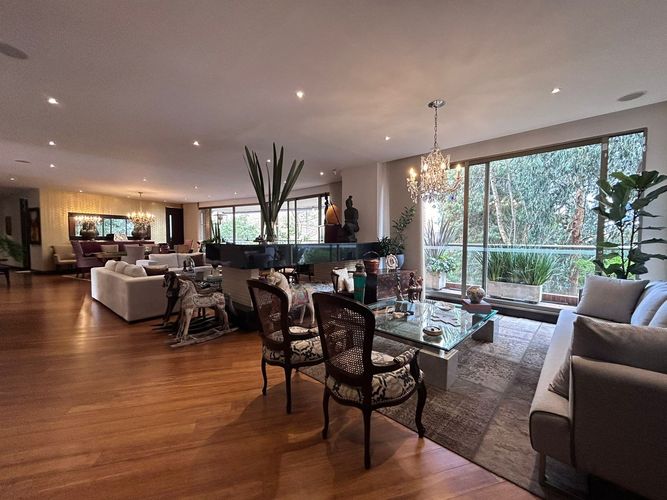 Apartamento de 4 alcobas en arriendo en Colinas De Suba, Bogotá, 376 m² · foto 2 de 20